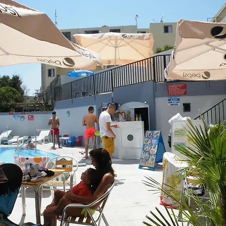 ディーン ハムレット Saint Julian's