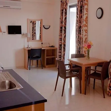 ディーン ハムレット ホテル