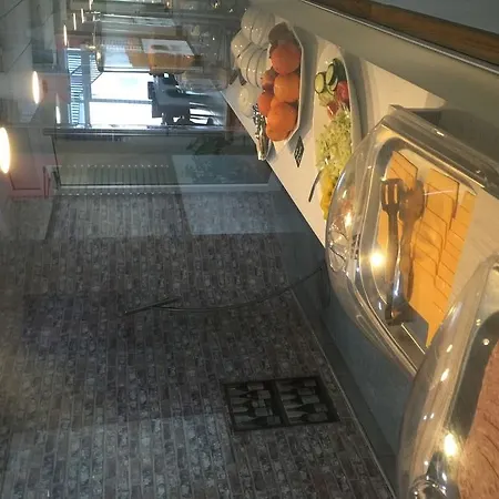 Dean Hamlet 3* Saint Julian's