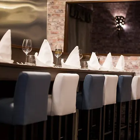 Dean Hamlet Hotel 3*