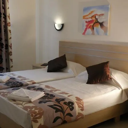 Dean Hamlet Hotel 3*