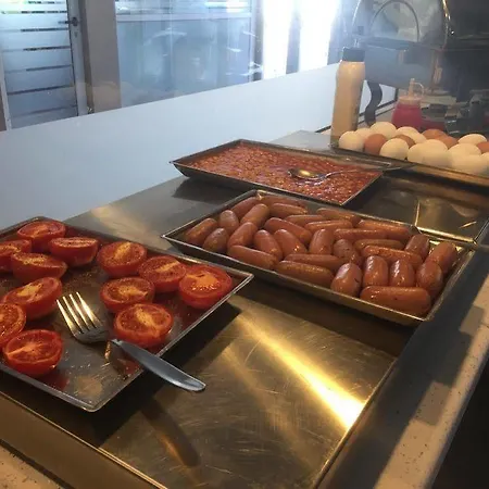 迪恩哈姆雷特公寓酒店 酒店 3*