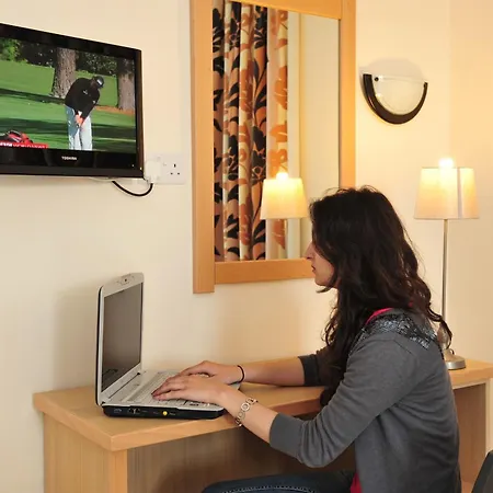 Hotel Dean Hamlet 3*