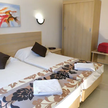 Dean Hamlet Hotel 3*