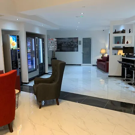 دين هاملت فندق