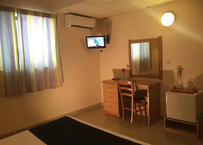 Hotel Dean Hamlet St. Julian's