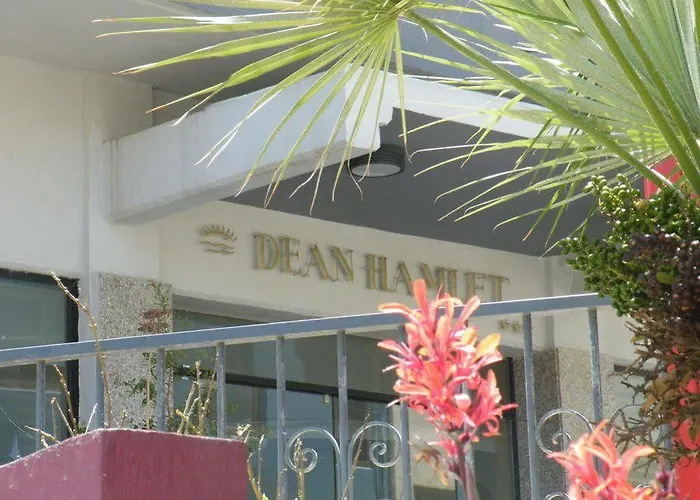 Dean Hamlet 3* St. Julian's