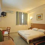 Dean Hamlet 3* San Ġiljan